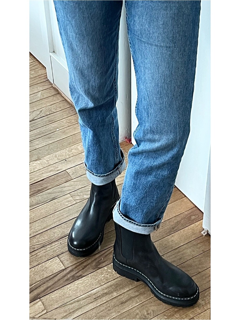 Marc Fisher Padmia Black Leather Lug Sole Chelsea Boots 9.5
